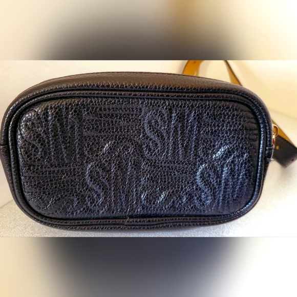 Steve Madden Handbags - Steve Madden belt purse